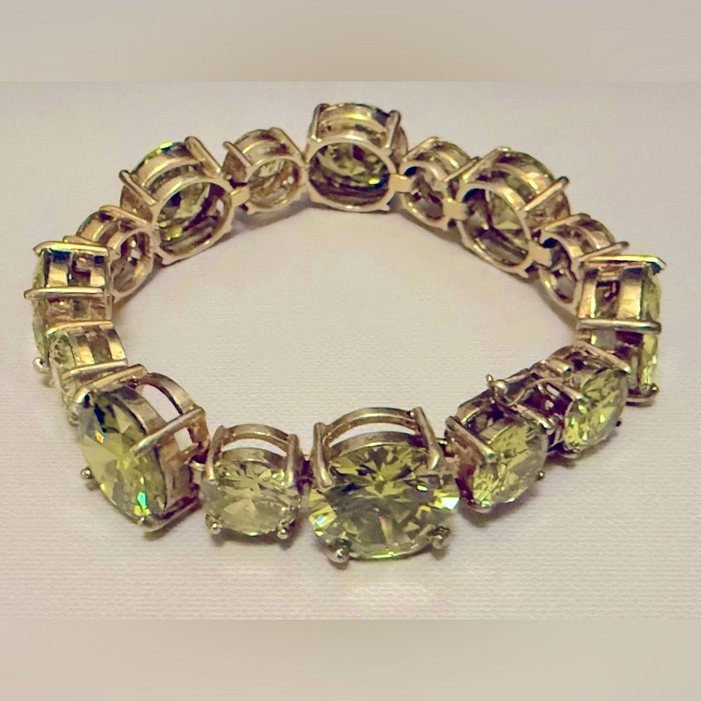 Gold Bracelet with Lime Green Gemstone Tennis Design